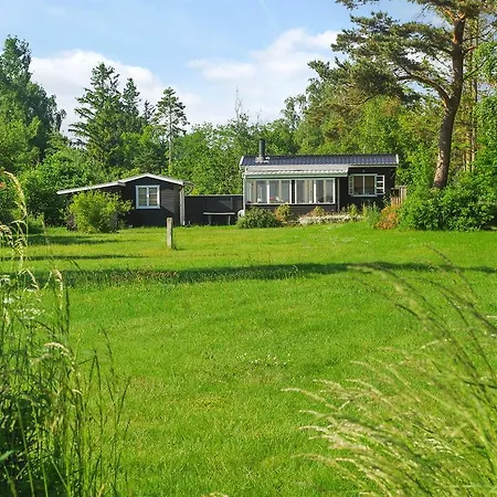 One-bedroom Holiday In *